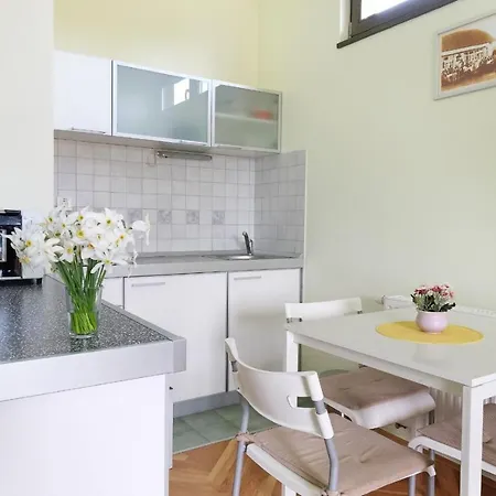 Bohemia Apartment *