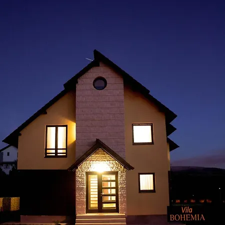 Bohemia Apartment *